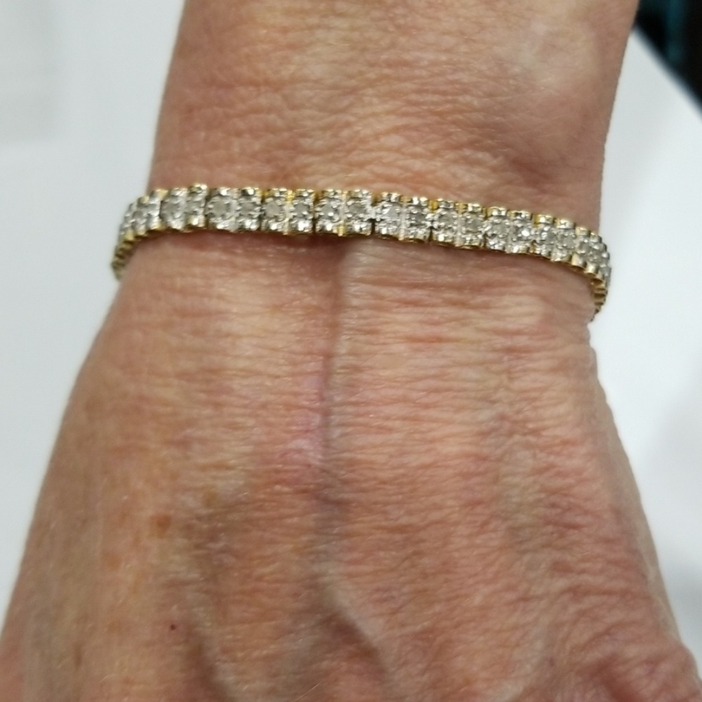 10k yellow gold Diamond tennis bracelet
